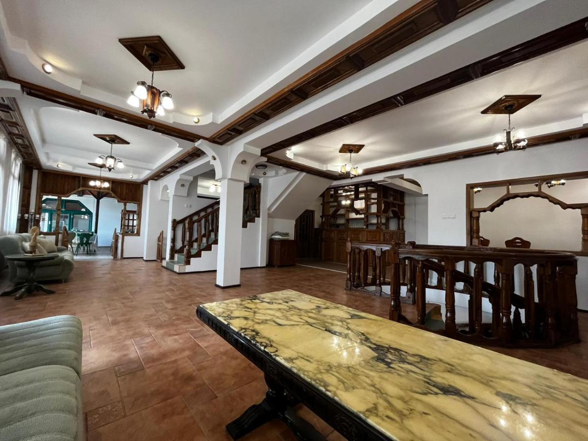 La Conac Hotel Nufaru Luaran gambar