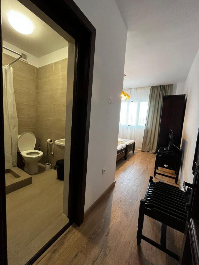 La Conac Hotel Nufaru Luaran gambar