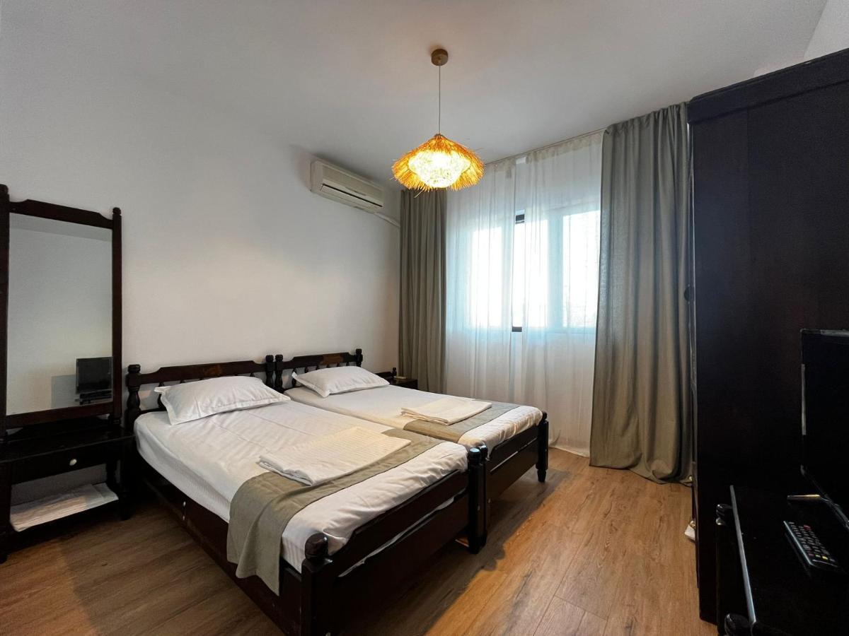 La Conac Hotel Nufaru Luaran gambar
