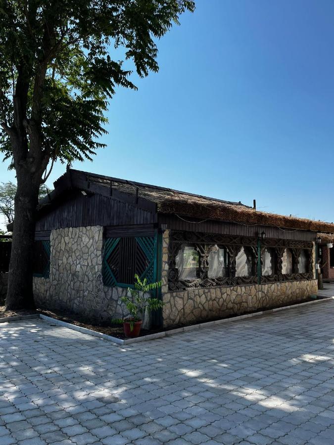 La Conac Hotel Nufaru Luaran gambar